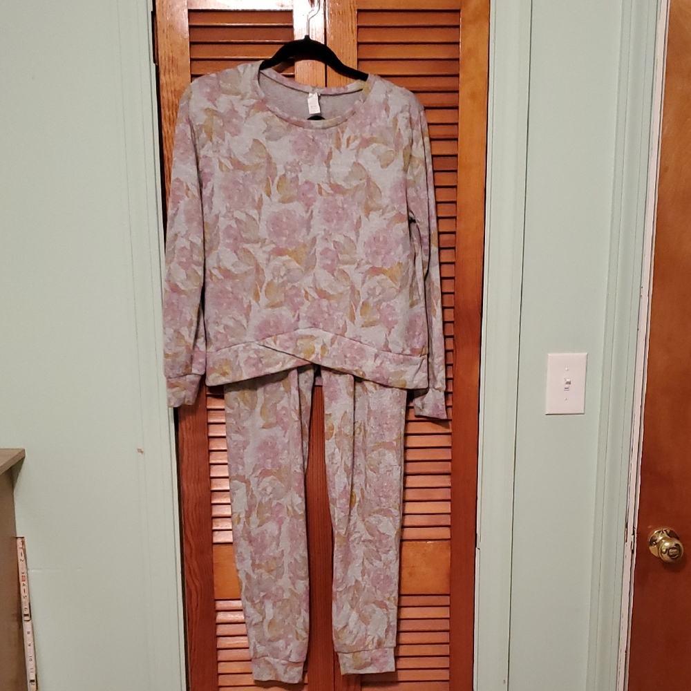 YMI Pink and Gray Floral Pajama Set